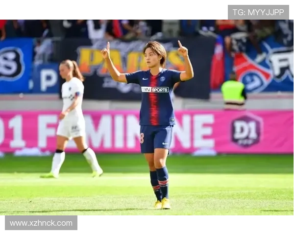 巴黎足球明星风采尽显精彩瞬间照片集锦与回忆分享